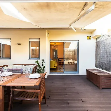 Cosy 4 Bedroom Duplex In Belem Apartman